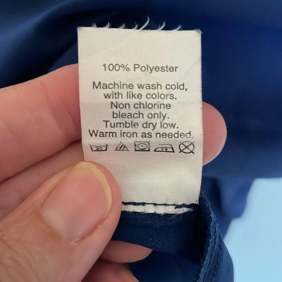 J. Crew Women’s size Medium Blouse bell sleeve split neck blue navy flowy light - Picture 6 of 6